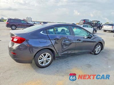 Trzecie zdjęcie samochodu z tyłu: 2017 CHEVROLET CRUZE LT VIN:1G1BE5SM7H7251424 - miniatura