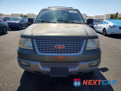 Piąte zdjęcie samochodu w środku: 2003 FORD EXPEDITION EDDIE BAUER VIN:1FMFU18L73LA96985 - miniatura
