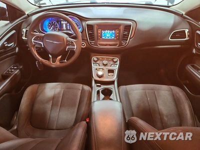 Zdjęcie 8 z 12 samochodu: 2015 CHRYSLER 200 VIN:1C3CCCAB8FN537849 - miniatura