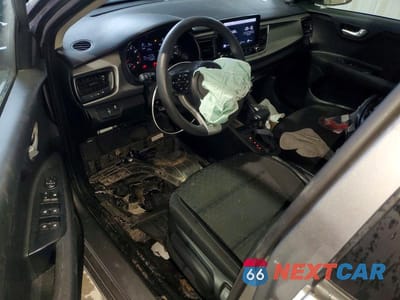 Zdjęcie 8 z 12 samochodu: 2022 KIA RIO S VIN:3KPA24AD4NE435254 - miniatura