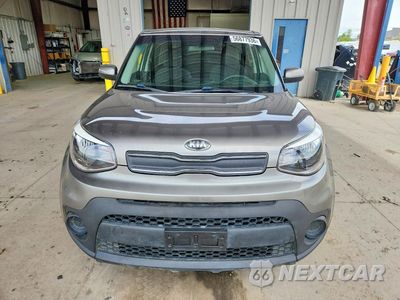 Piąte zdjęcie samochodu w środku: 2019 KIA SOUL BASE VIN:KNDJN2A29K7004138 - miniatura