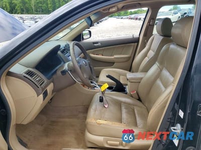 Zdjęcie 7 z 12 samochodu: 2003 HONDA ACCORD EX VIN:JHMCM56603C054782 - miniatura