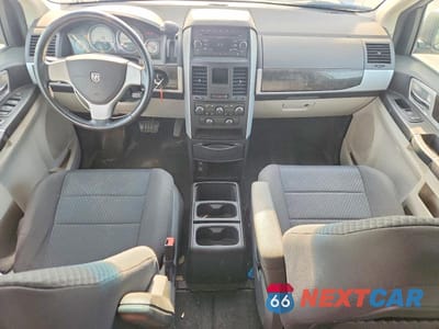 Zdjęcie 8 z 14 samochodu: 2010 DODGE GRAND CARAVAN SXT VIN:2D4RN5D14AR174544 - miniatura