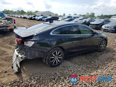 Trzecie zdjęcie samochodu z tyłu: 2018 CHEVROLET MALIBU LT VIN:1G1ZD5ST8JF281696 - miniatura