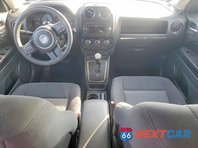 Zdjęcie 8 z 13 samochodu: 2011 JEEP PATRIOT SPORT VIN:1J4NT1GAXBD263510 - miniatura