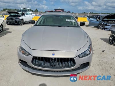 Piąte zdjęcie samochodu w środku: 2014 MASERATI GHIBLI S VIN:ZAM57RTAXE1088756 - miniatura