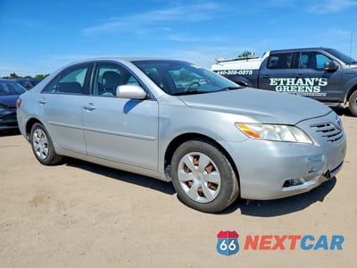 Czwarte zdjęcie samochodu z boku: 2007 TOYOTA CAMRY LE VIN:4T1BE46K07U663660 - miniatura