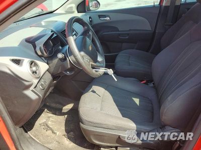 Zdjęcie 7 z 12 samochodu: 2015 CHEVROLET SONIC LT VIN:1G1JC6SH0F4171469 - miniatura