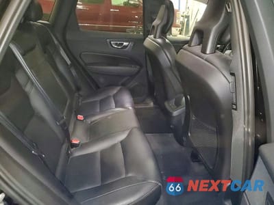 Zdjęcie 11 z 13 samochodu: 2018 VOLVO XC60 T5 VIN:LYV102RKXJB097099 - miniatura