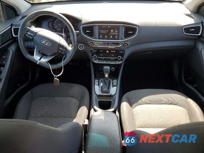 Zdjęcie 8 z 12 samochodu: 2018 HYUNDAI IONIQ SEL VIN:KMHC75LC4JU062650 - miniatura