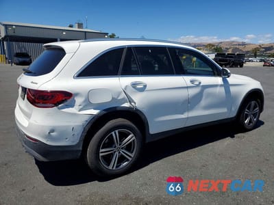 Trzecie zdjęcie samochodu z tyłu: 2020 MERCEDES-BENZ GLC 300 4MATIC VIN:WDC0G8EB7LF680429 - miniatura