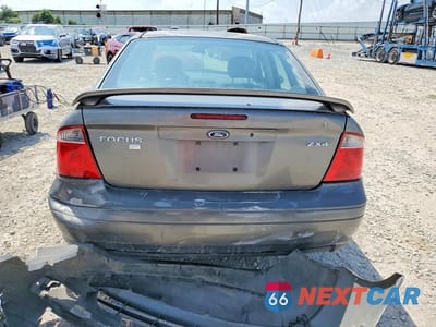 Zdjęcie 6 z 13 samochodu: 2005 FORD FOCUS VIN:1FAFP38Z95W132632 - miniatura