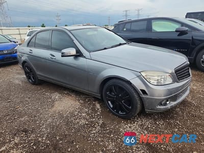 Czwarte zdjęcie samochodu z boku: 2010 MERCEDES-BENZ C 300 4MATIC VIN:WDDGF8BB8AR090897 - miniatura