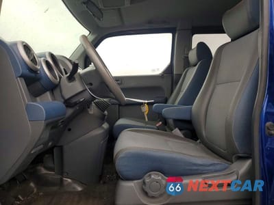 Zdjęcie 7 z 13 samochodu: 2004 HONDA ELEMENT EX VIN:5J6YH27554L031400 - miniatura