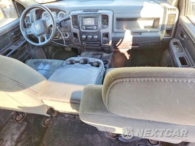 Zdjęcie 8 z 12 samochodu: 2014 RAM 2500 ST VIN:3C6TR5HT2EG188271 - miniatura