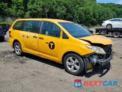 Czwarte zdjęcie samochodu z boku: 2016 TOYOTA SIENNA L 7-PASSENGER VIN:5TDZK3DC6GS700586 - miniatura