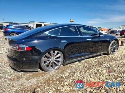 Trzecie zdjęcie samochodu z tyłu: 2013 TESLA MODEL S VIN:5YJSA1BG5DFP03896 - miniatura