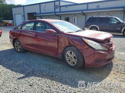 Czwarte zdjęcie samochodu z boku: 2013 HYUNDAI SONATA GLS VIN:5NPEB4AC6DH670211 - miniatura