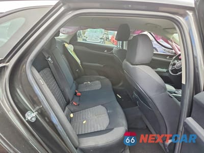 Zdjęcie 10 z 12 samochodu: 2025 KIA K5 LXS VIN:KNAG24J72S5358215 - miniatura