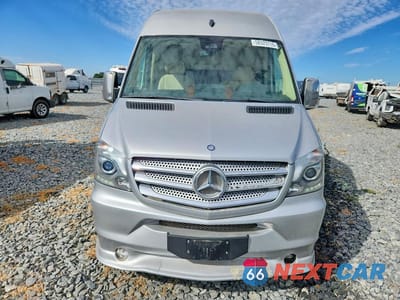 Piąte zdjęcie samochodu w środku: 2015 MERCEDES-BENZ SPRINTER 2500 VIN:WD3PE8CC2F5981992 - miniatura