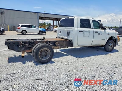 Trzecie zdjęcie samochodu z tyłu: 2021 RAM 3500 VIN:3C7WRTCLXMG603906 - miniatura