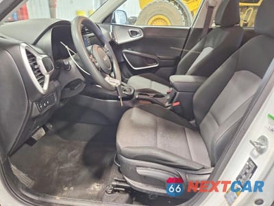 Zdjęcie 7 z 13 samochodu: 2023 KIA SOUL LX VIN:KNDJ23AU3P7858002 - miniatura