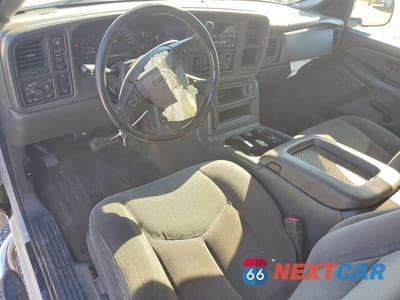 Zdjęcie 8 z 12 samochodu: 2005 GMC NEW SIERRA K1500 VIN:1GTEK19Z05Z233922 - miniatura