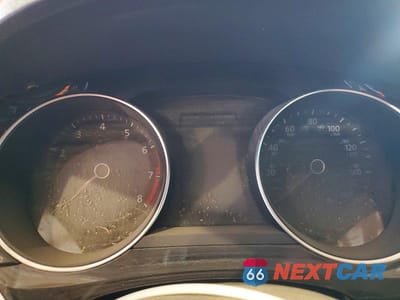 Zdjęcie 9 z 12 samochodu: 2017 VOLKSWAGEN JETTA SPORT VIN:3VWD17AJ1HM391096 - miniatura