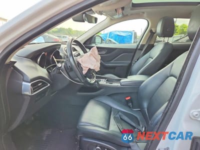 Zdjęcie 7 z 13 samochodu: 2020 JAGUAR F-PACE PREMIUM VIN:SADCJ2FX1LA618117 - miniatura