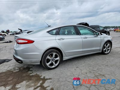 Trzecie zdjęcie samochodu z tyłu: 2016 FORD FUSION SE VIN:3FA6P0T93GR241244 - miniatura