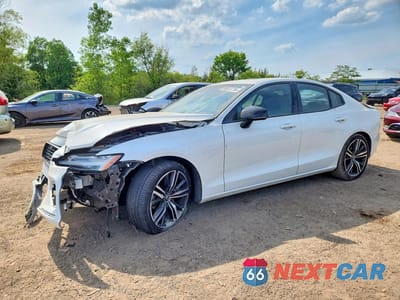 2021 VOLVO S60 T5 R-DESIGN 7JR102TM1MG108558 - główne zdjęcie licytacji z USA - miniatura