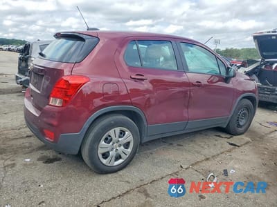 Trzecie zdjęcie samochodu z tyłu: 2017 CHEVROLET TRAX LS VIN:3GNCJKSB7HL132599 - miniatura