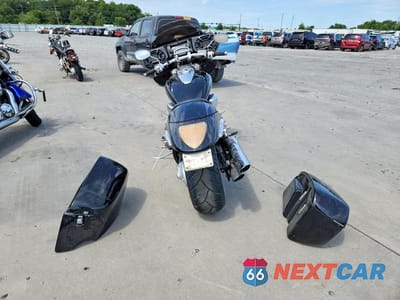 Czwarte zdjęcie samochodu z boku: 2007 SUZUKI VZR1800 VIN:JS1VY53A972100753 - miniatura