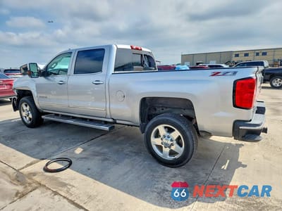 Drugie zdjęcie samochodu z przodu: 2015 CHEVROLET SILVERADO K2500 HEAVY DUTY LTZ VIN:1GC1KWE81FF670114 - miniatura