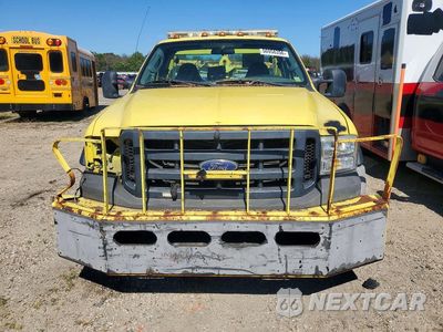 Piąte zdjęcie samochodu w środku: 2006 FORD F550 SUPER DUTY VIN:1FDAF56PX6EB80017 - miniatura