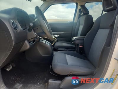 Zdjęcie 7 z 12 samochodu: 2009 JEEP PATRIOT SPORT VIN:1J4FT28B59D139785 - miniatura