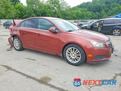 Czwarte zdjęcie samochodu z boku: 2012 CHEVROLET CRUZE ECO VIN:1G1PK5SCXC7318726 - miniatura