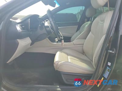 Zdjęcie 7 z 12 samochodu: 2022 GENESIS G70 2.0T VIN:KMTG34TA6NU095845 - miniatura