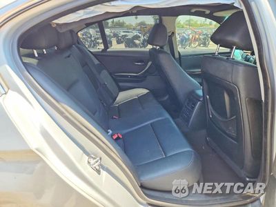 Zdjęcie 10 z 12 samochodu: 2007 BMW 335 I VIN:WBAVB735X7VF51632 - miniatura
