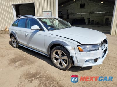 Czwarte zdjęcie samochodu z boku: 2014 AUDI A4 ALLROAD PREMIUM PLUS VIN:WA1UFAFL6EA131856 - miniatura