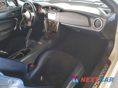 Zdjęcie 8 z 12 samochodu: 2015 SUBARU BRZ 2.0 LIMITED VIN:JF1ZCAC14F9601169 - miniatura