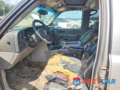 Zdjęcie 7 z 12 samochodu: 2004 GMC YUKON XL C1500 VIN:3GKEC16Z44G318430 - miniatura