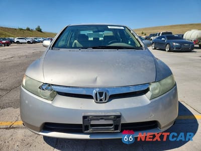 Piąte zdjęcie samochodu w środku: 2006 HONDA CIVIC LX VIN:1HGFA16576L005463 - miniatura