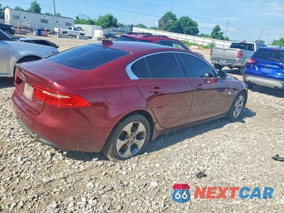 Trzecie zdjęcie samochodu z tyłu: 2017 JAGUAR XE VIN:SAJAR4BG4HA974230 - miniatura