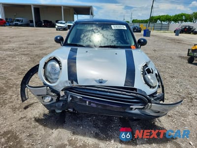 Piąte zdjęcie samochodu w środku: 2017 MINI COOPER VIN:WMWXU1C35H2F77492 - miniatura