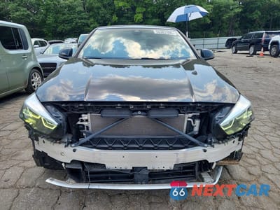 Piąte zdjęcie samochodu w środku: 2022 BMW 228I VIN:WBA53AK08N7J89444 - miniatura