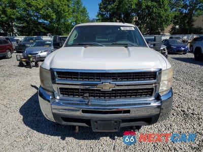 Piąte zdjęcie samochodu w środku: 2009 CHEVROLET SILVERADO K2500 HEAVY DUTY VIN:1GCHK49KX9E100762 - miniatura