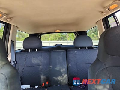 Zdjęcie 10 z 13 samochodu: 2004 JEEP GRAND CHEROKEE LAREDO VIN:1J4GW48S44C208567 - miniatura