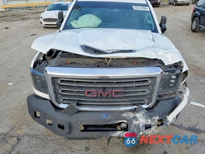 Zdjęcie 11 z 12 samochodu: 2019 GMC SIERRA K3500 VIN:1GT42TCYXKF177699 - miniatura