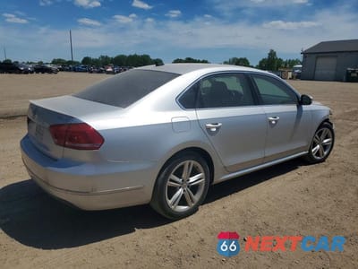 Trzecie zdjęcie samochodu z tyłu: 2014 VOLKSWAGEN PASSAT SEL VIN:1VWCS7A31EC078394 - miniatura